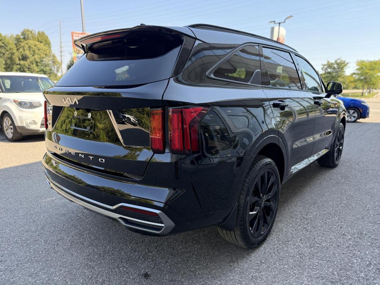 2022 Kia Sorento SX AWD w/Burgundy Leather Photo