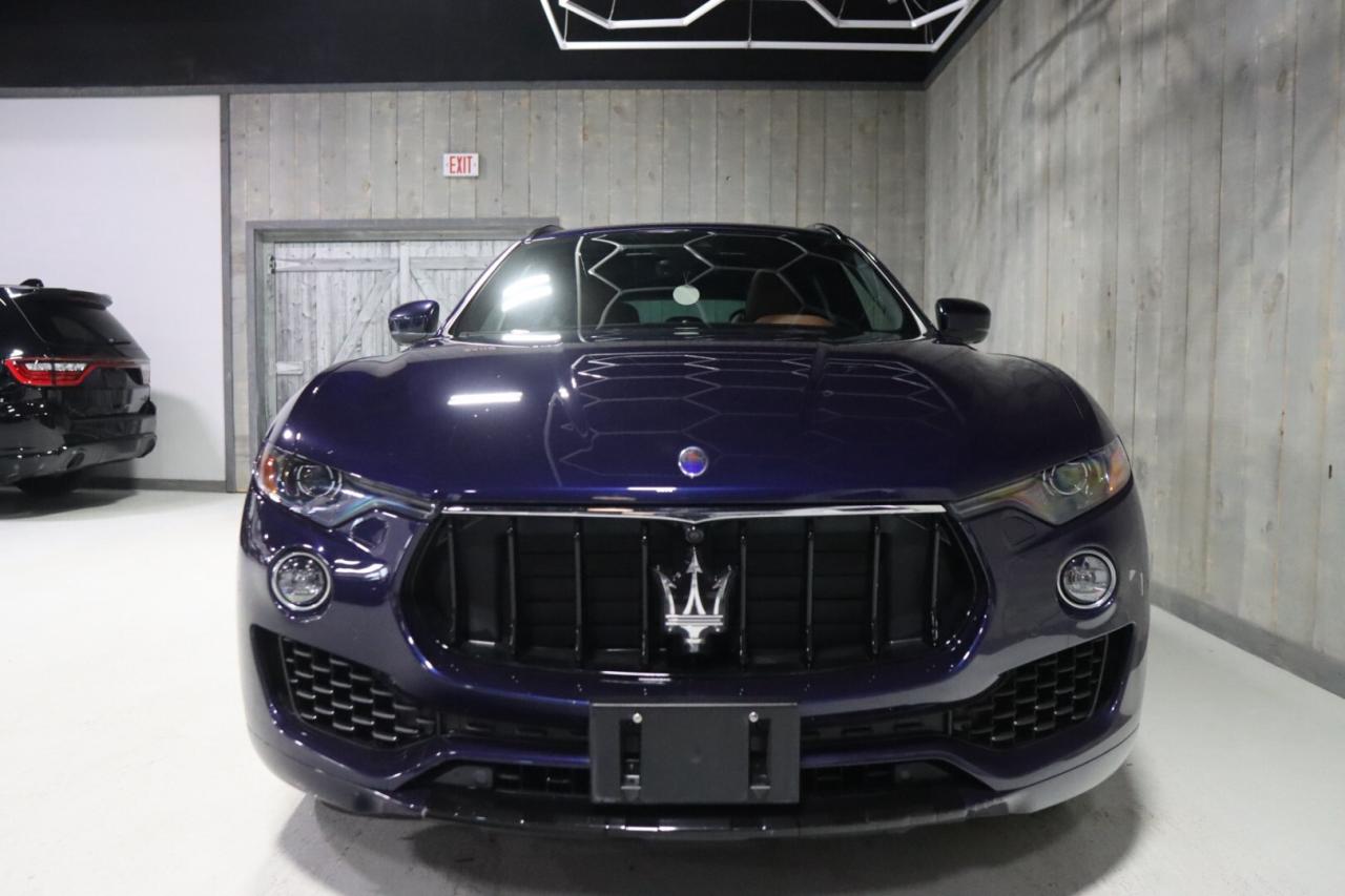 2017 Maserati Levante S AWD 454 HP  CLEAN  NO ACCIDENTS Photo3