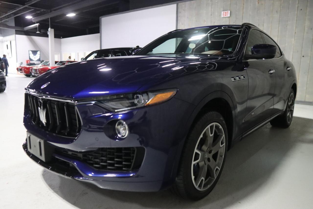 2017 Maserati Levante S AWD 454 HP  CLEAN  NO ACCIDENTS Photo2