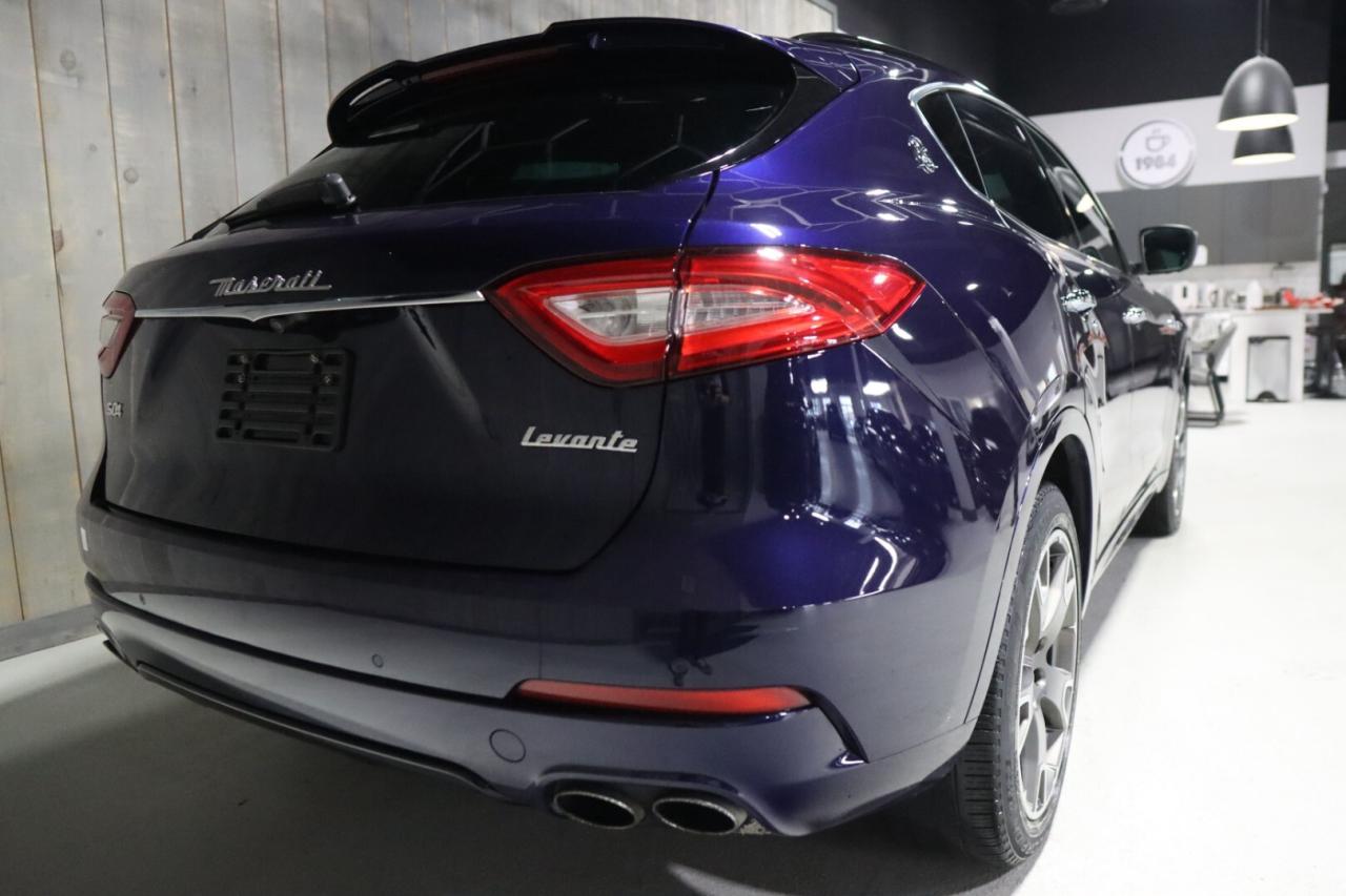 2017 Maserati Levante S AWD 454 HP  CLEAN  NO ACCIDENTS Photo4