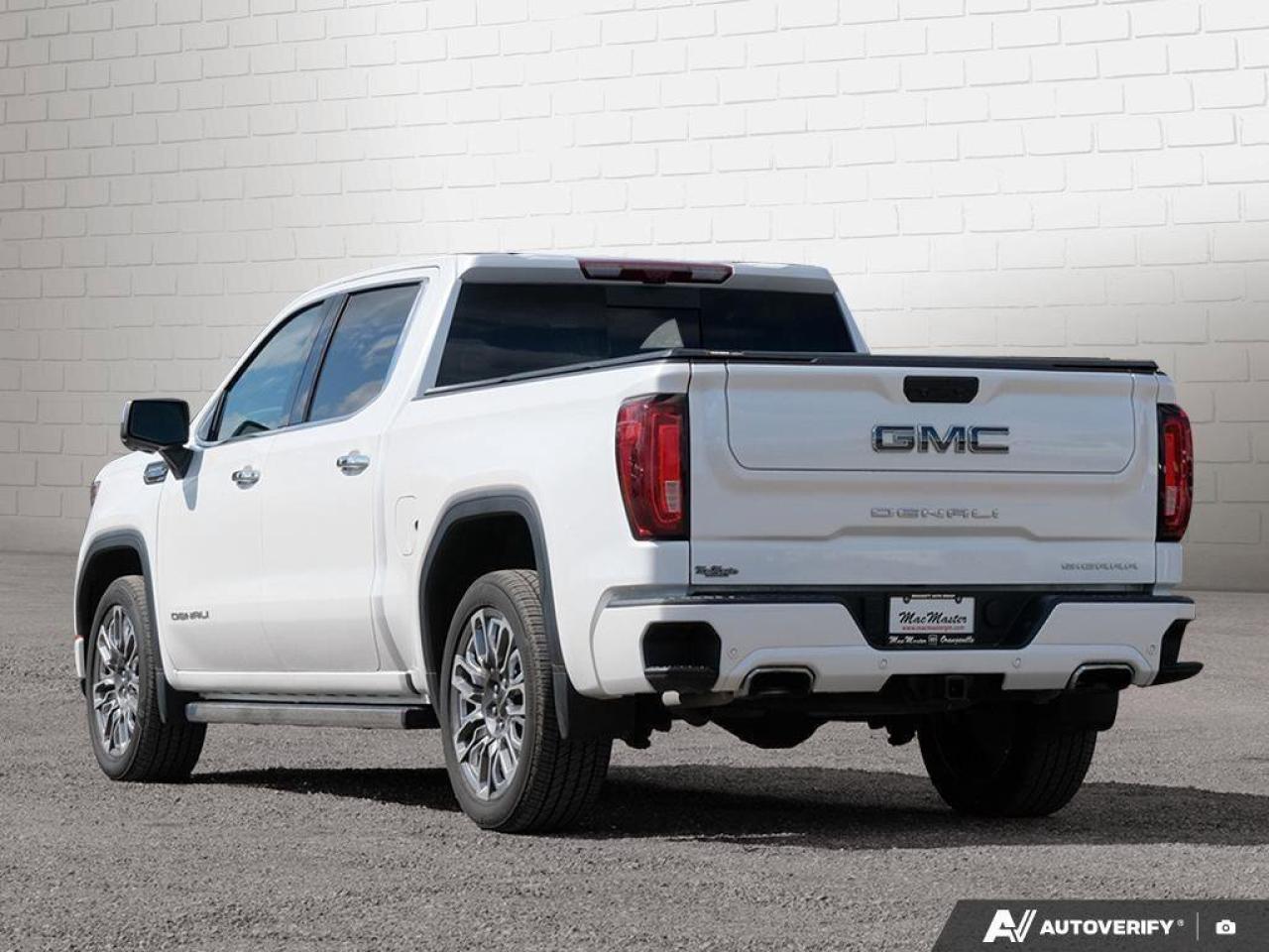 2024 GMC Sierra 1500 Denali UltimateDENALI ULTIMATE, 6.2L, 4X4, LOADED, Photo2