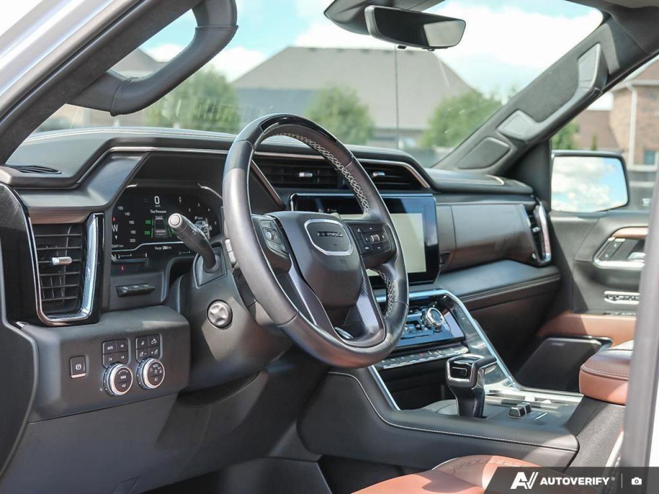 2024 GMC Sierra 1500 Denali UltimateDENALI ULTIMATE, 6.2L, 4X4, LOADED, Photo