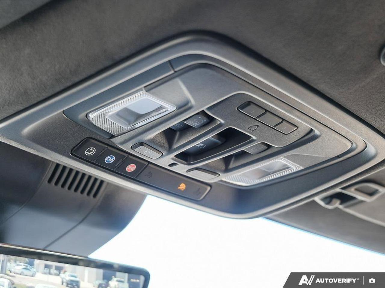 2024 GMC Sierra 1500 Denali UltimateDENALI ULTIMATE, 6.2L, 4X4, LOADED, Photo