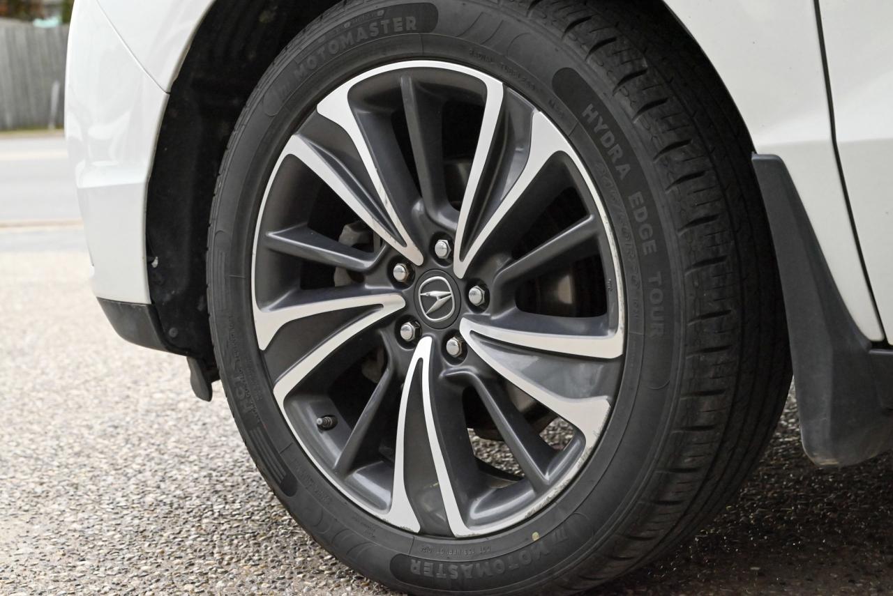 2020 Acura MDX Tech, FULLY LOADED, AWD, SERVICE HISTORY, NO ACCID Photo4