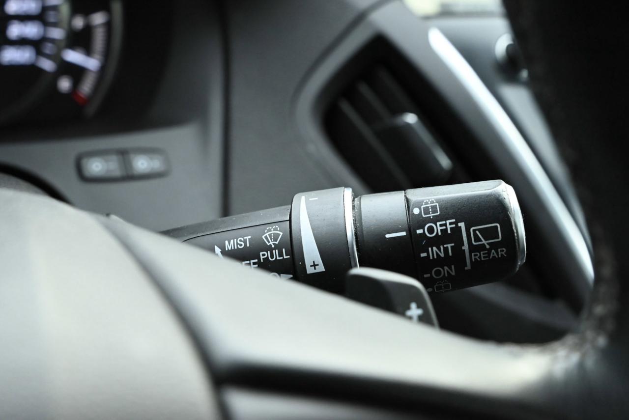 2020 Acura MDX Tech, FULLY LOADED, AWD, SERVICE HISTORY, NO ACCID Photo