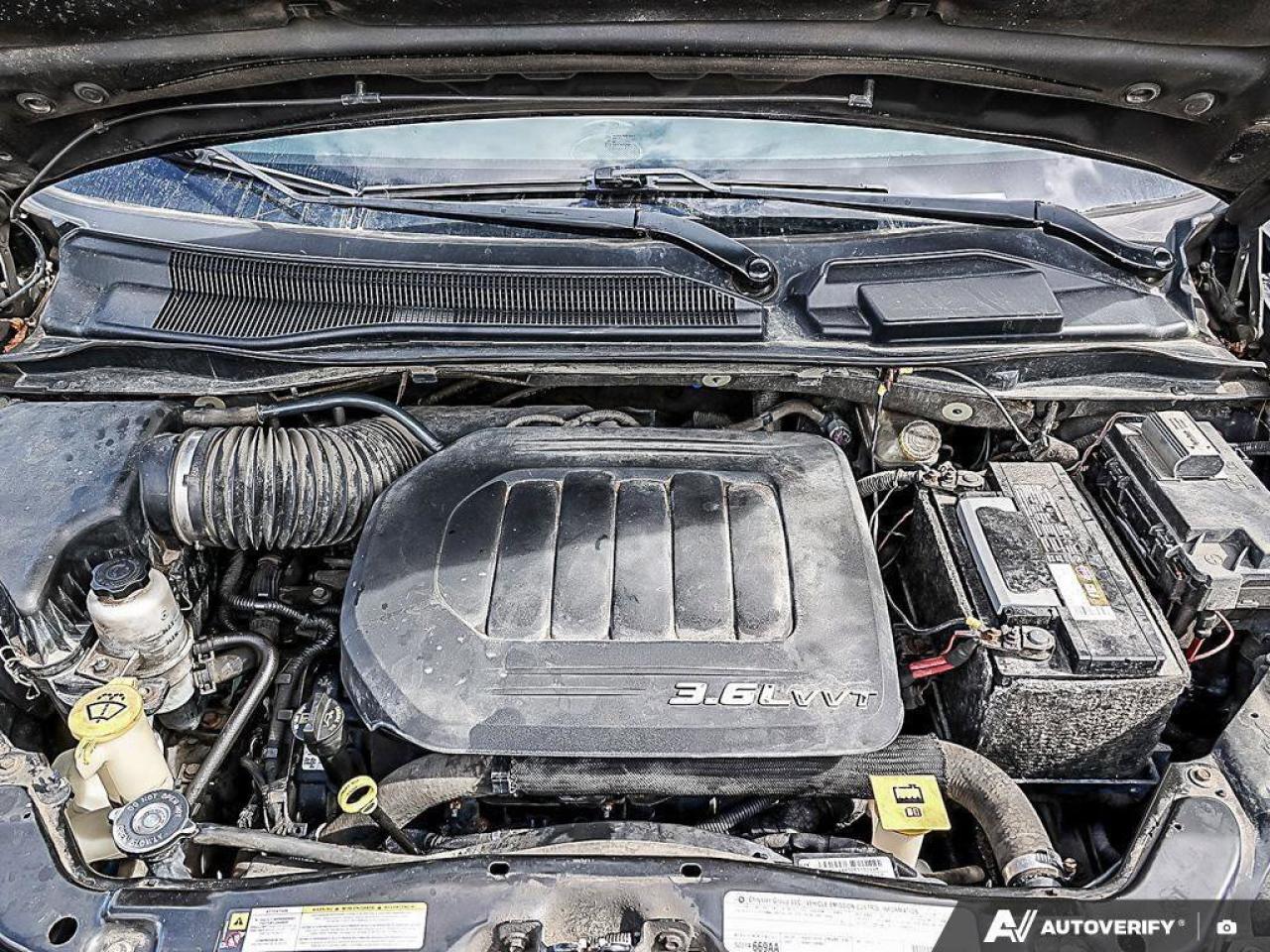 2012 Dodge Grand Caravan SEEXPRESS, V6, UCONNECT, TRI-ZONE CLIMATE, ALLOYS, Photo