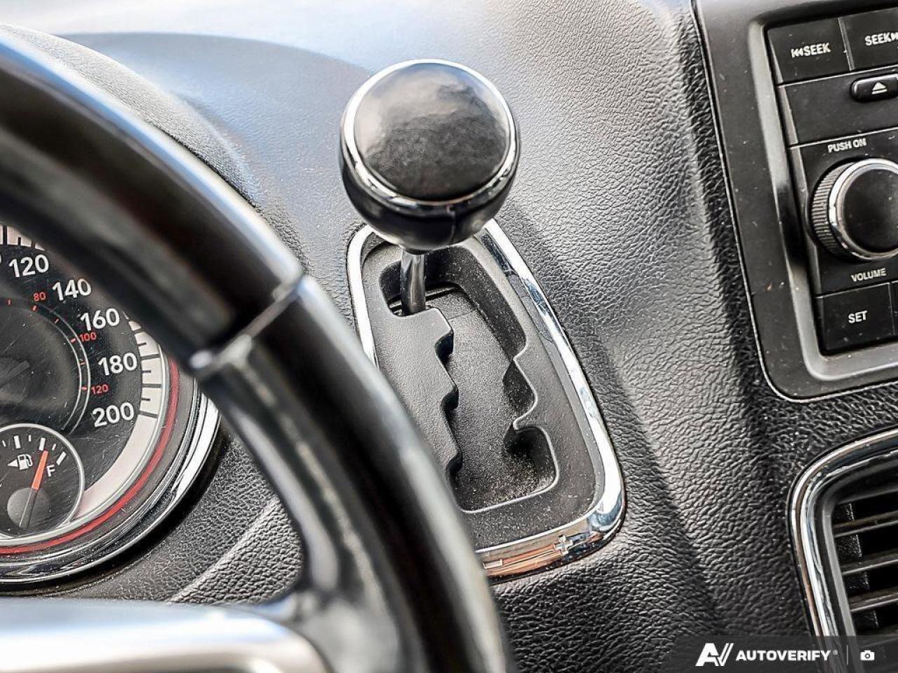 2012 Dodge Grand Caravan SEEXPRESS, V6, UCONNECT, TRI-ZONE CLIMATE, ALLOYS, Photo