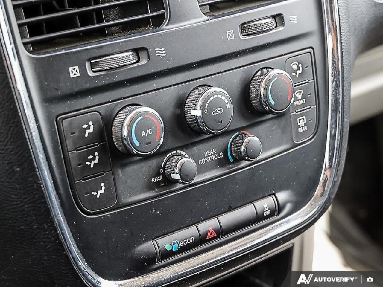 2012 Dodge Grand Caravan SEEXPRESS, V6, UCONNECT, TRI-ZONE CLIMATE, ALLOYS, Photo