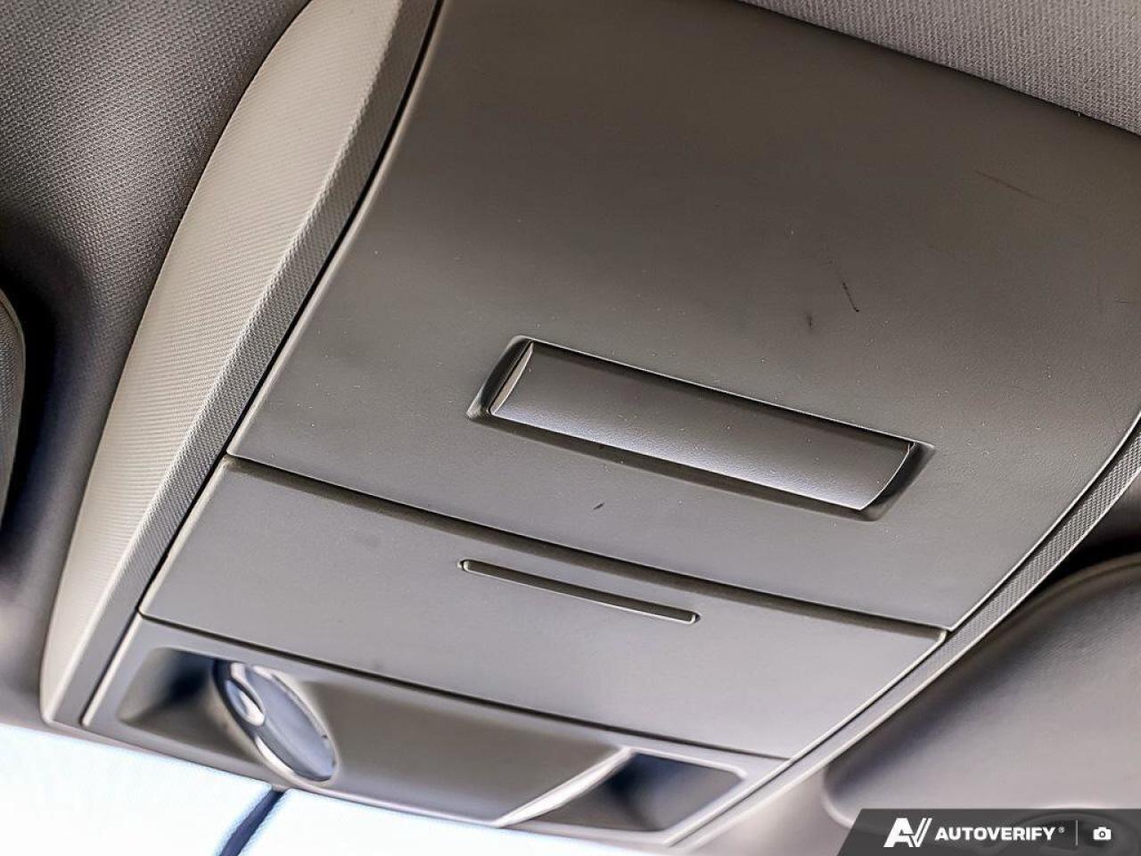 2012 Dodge Grand Caravan SEEXPRESS, V6, UCONNECT, TRI-ZONE CLIMATE, ALLOYS, Photo