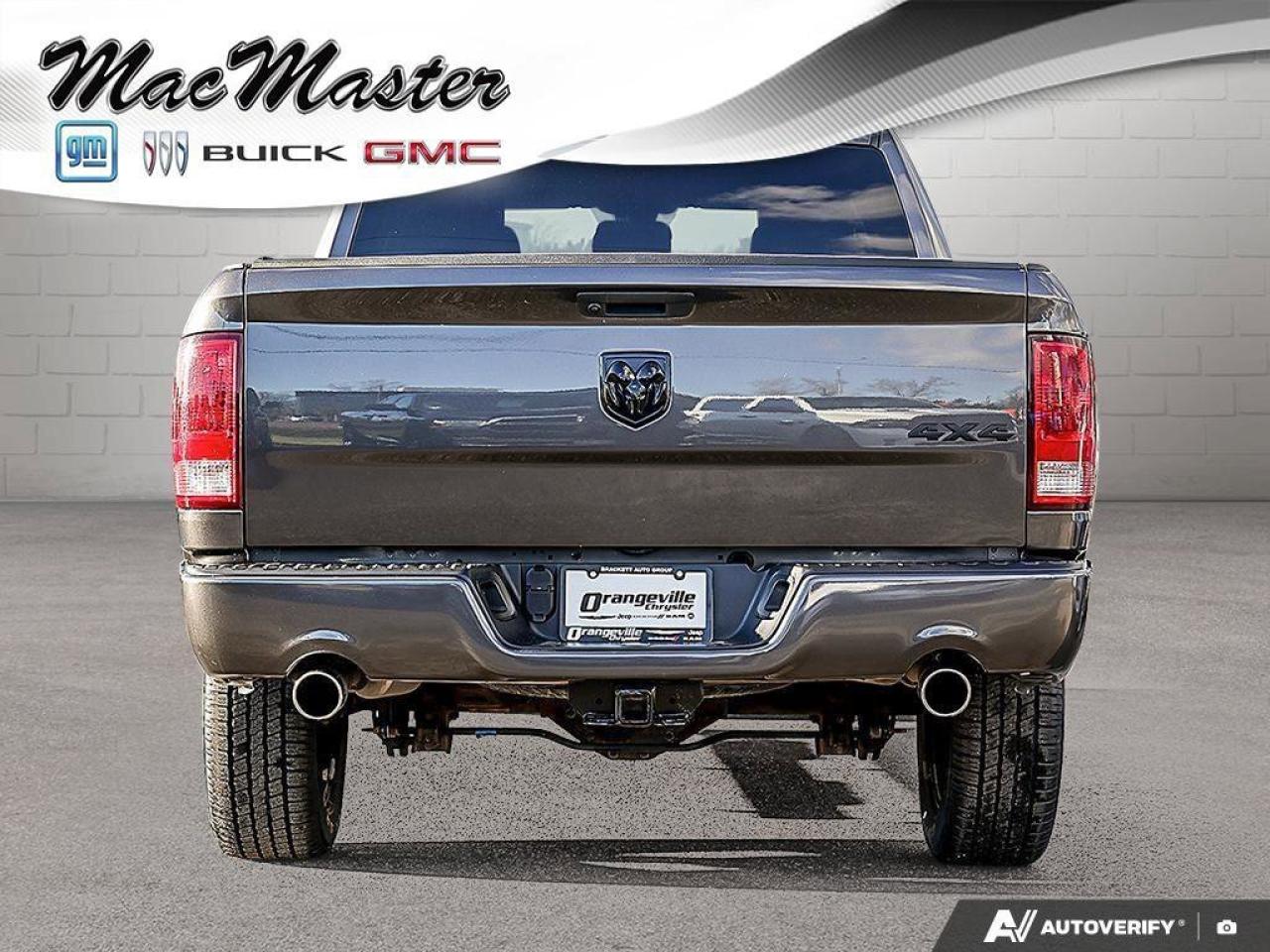 2019 RAM 1500 Classic ExpressBLACK EXPRESS, HEMI, CREW, 4X4, HEATED CLOT Photo4