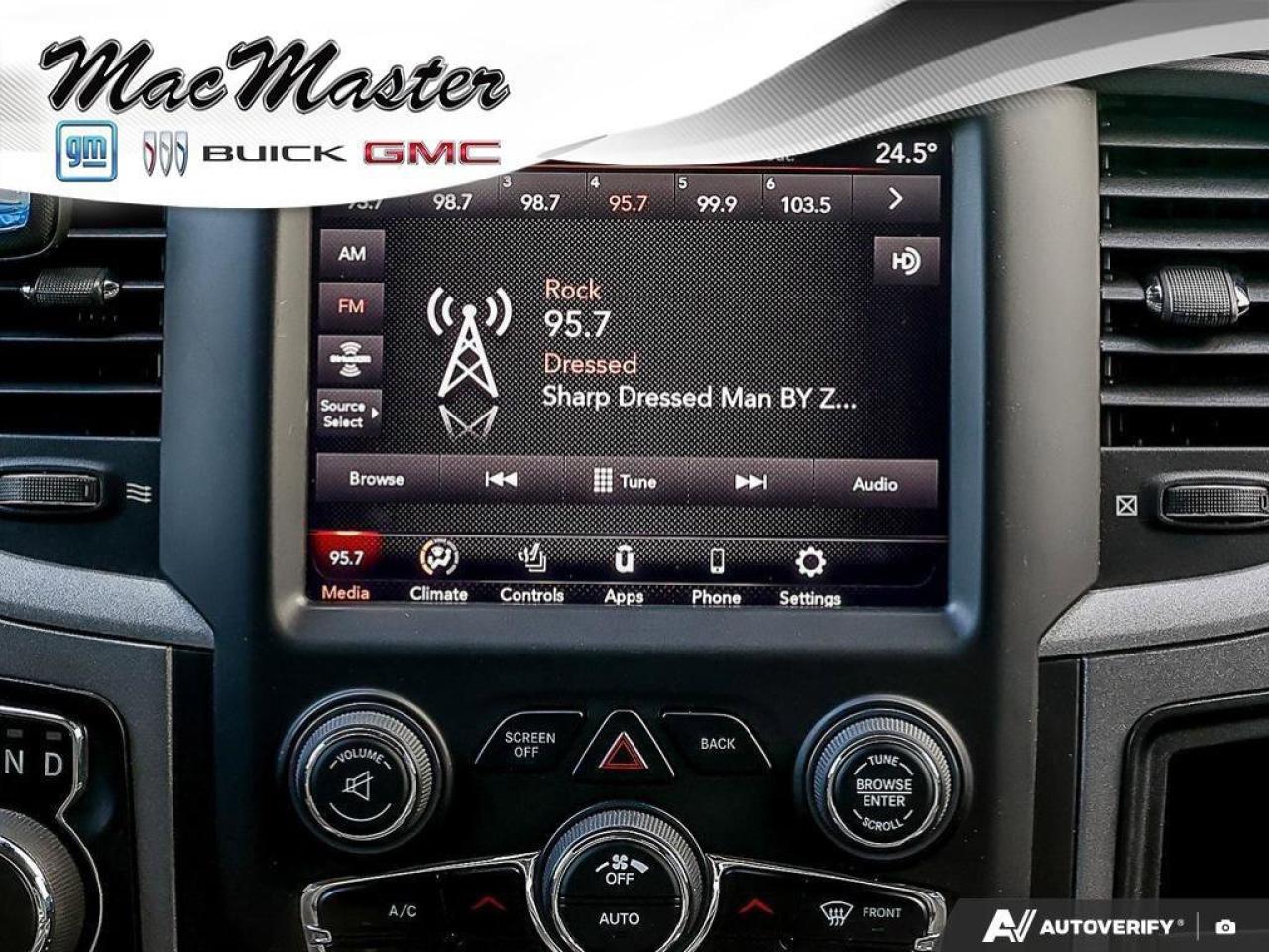 2019 RAM 1500 Classic ExpressBLACK EXPRESS, HEMI, CREW, 4X4, HEATED CLOT Photo