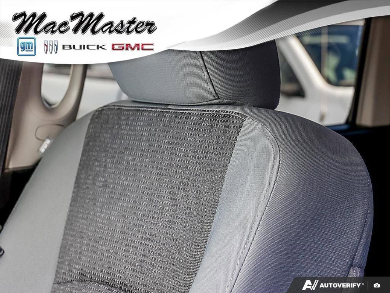 2019 RAM 1500 Classic ExpressBLACK EXPRESS, HEMI, CREW, 4X4, HEATED CLOT Photo