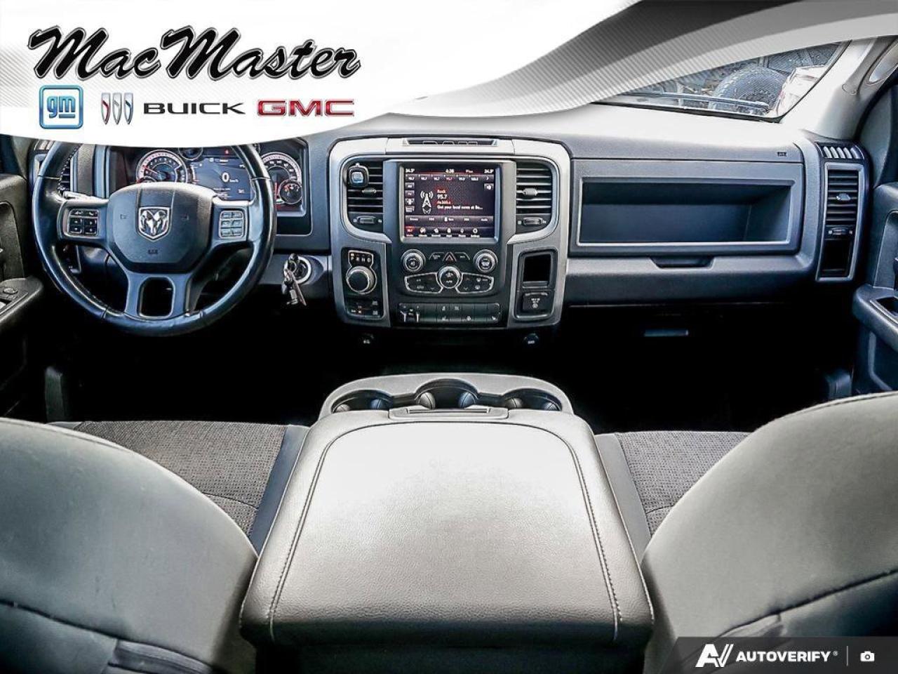 2019 RAM 1500 Classic ExpressBLACK EXPRESS, HEMI, CREW, 4X4, HEATED CLOT Photo