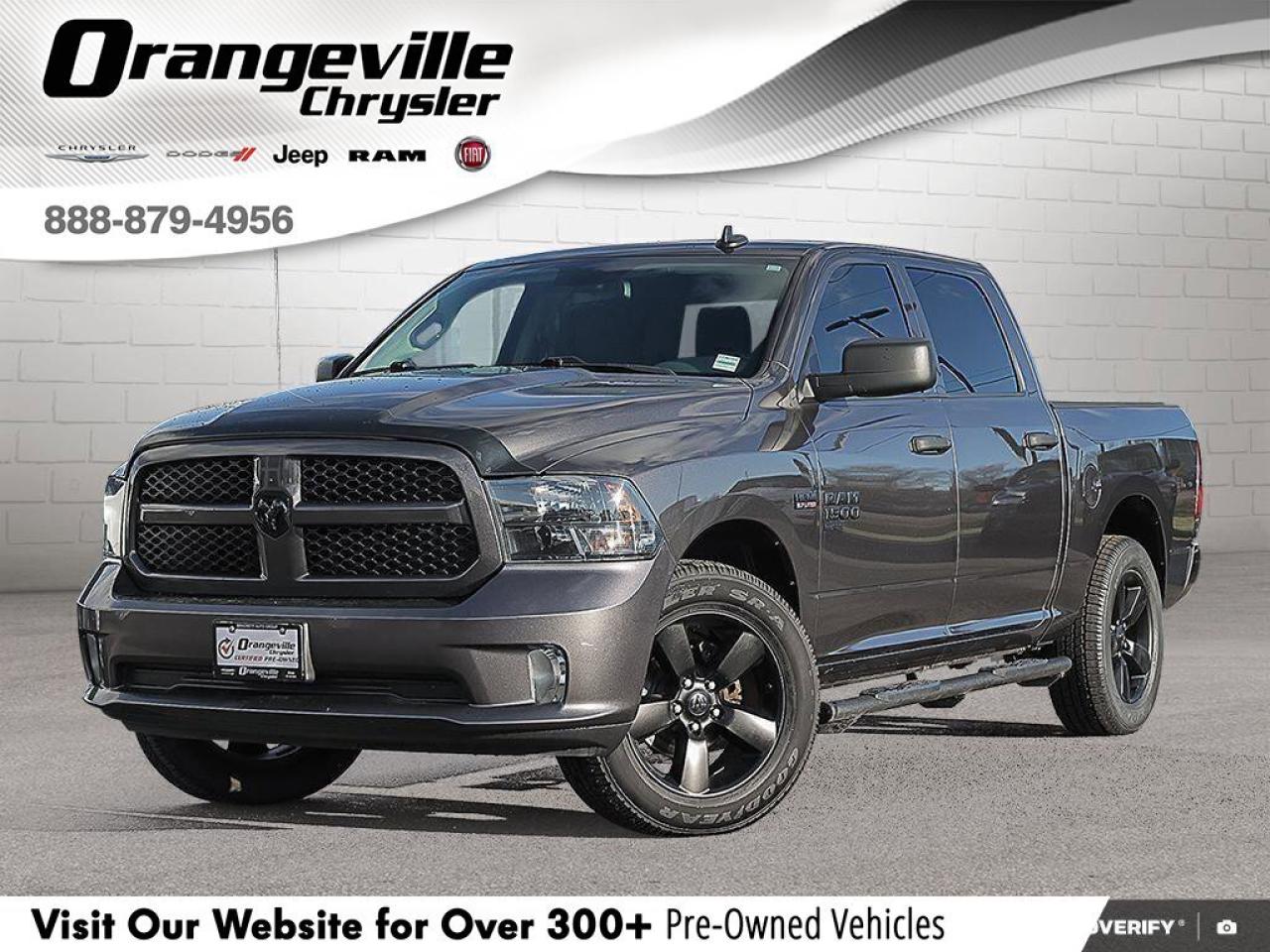 2019 RAM 1500 Classic ExpressBLACK EXPRESS, HEMI, CREW, 4X4, HEATED CLOT Photo