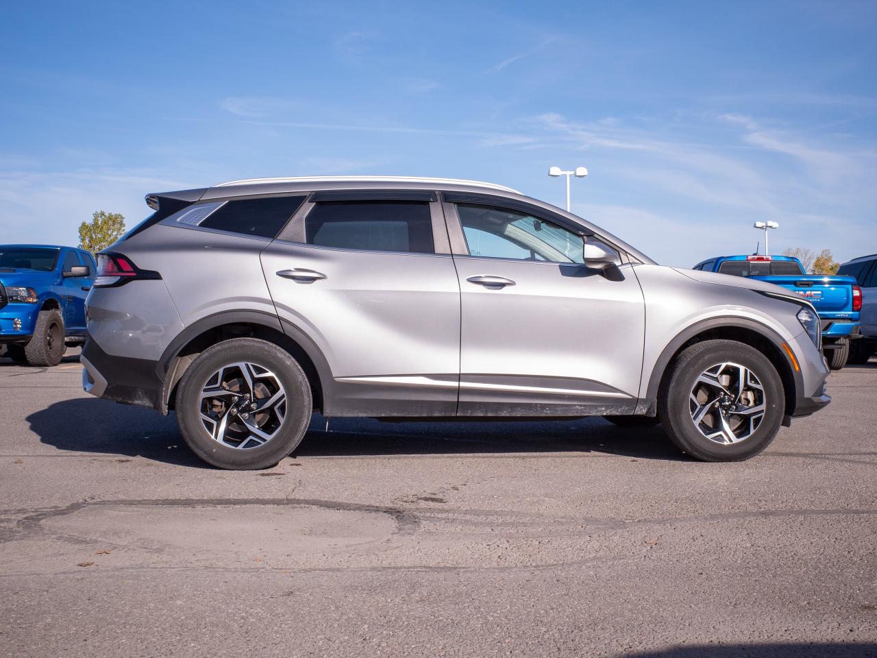 2023 Kia Sportage LX -  Parking Guidance, Perimeter Alarm Photo