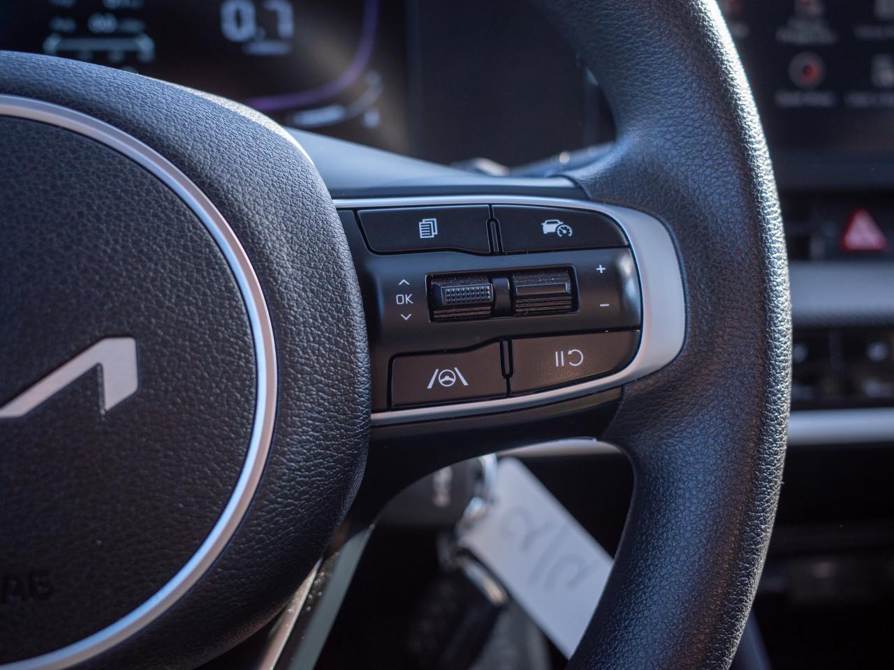 2023 Kia Sportage LX -  Parking Guidance, Perimeter Alarm Photo