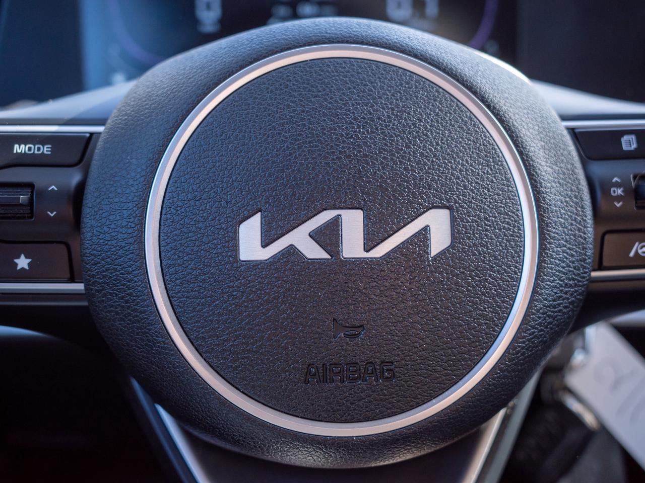 2023 Kia Sportage LX -  Parking Guidance, Perimeter Alarm Photo