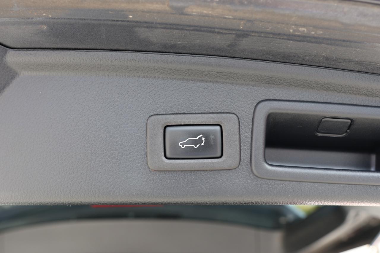 2018 Subaru Forester TOURING-6S MAN-AWD/P SEAT/PANORAMIC ROOF/BLIS/B CA Photo