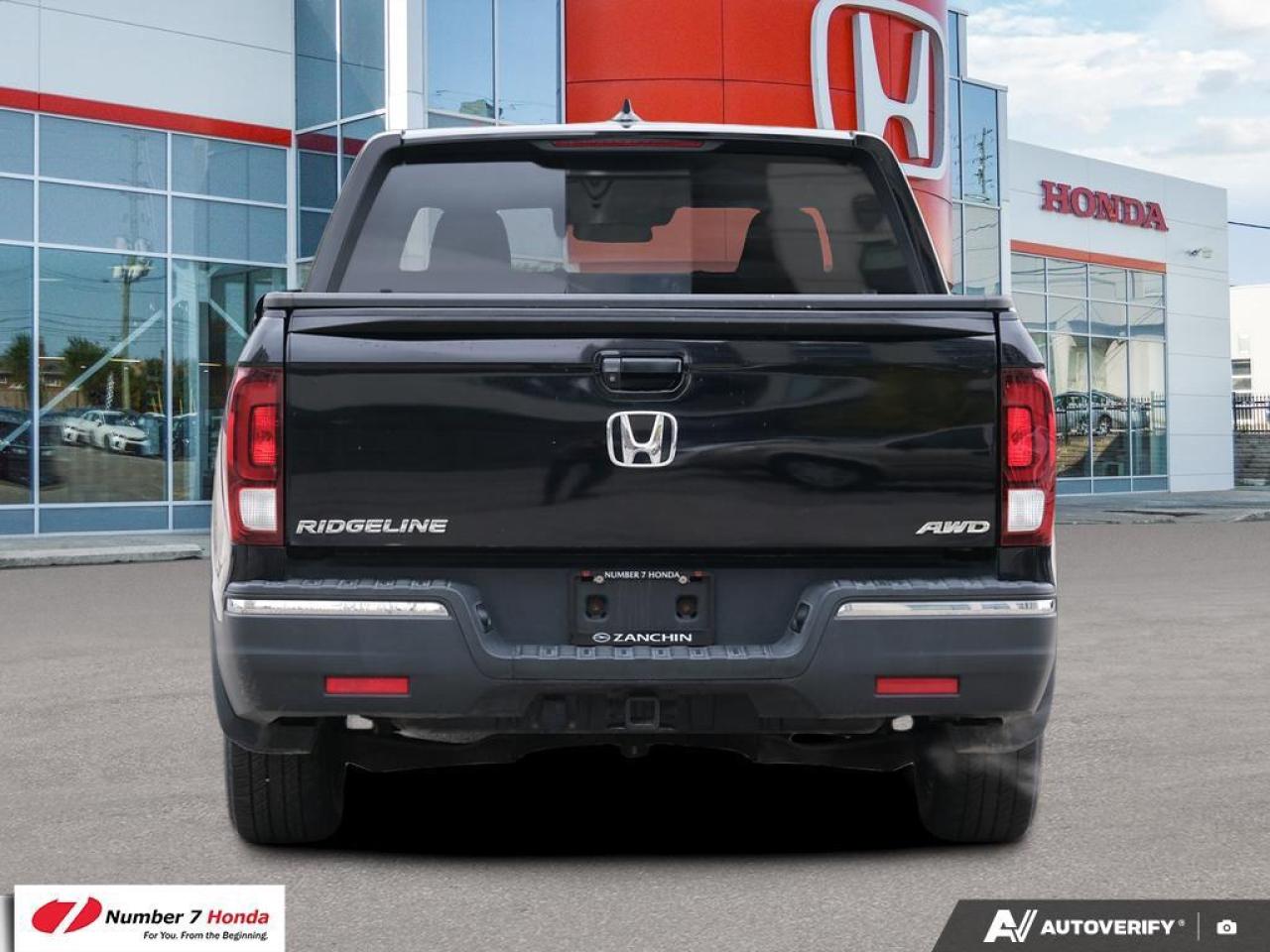 2019 Honda Ridgeline Sport AWD Photo4