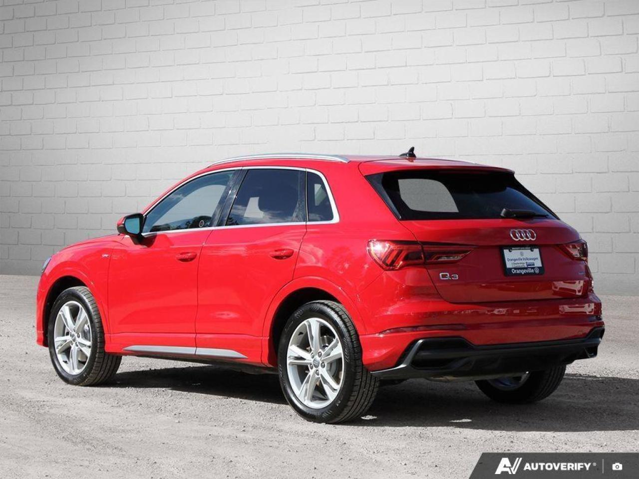 2019 Audi Q3 TechnikACCIDENT-FREE, S-LINE, SUNROOF, BANG & OLUF Photo3
