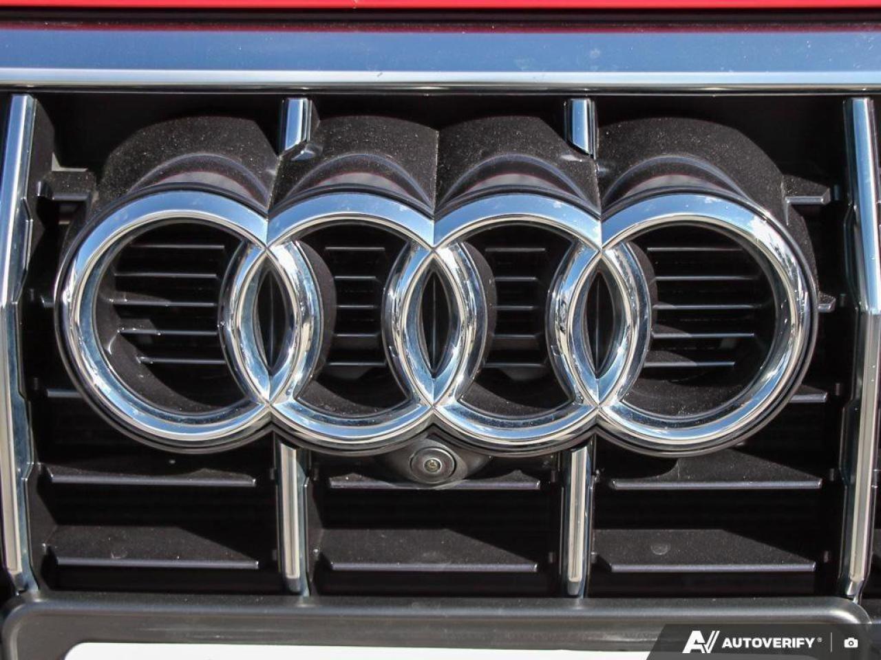 2019 Audi Q3 TechnikACCIDENT-FREE, S-LINE, SUNROOF, BANG & OLUF Photo