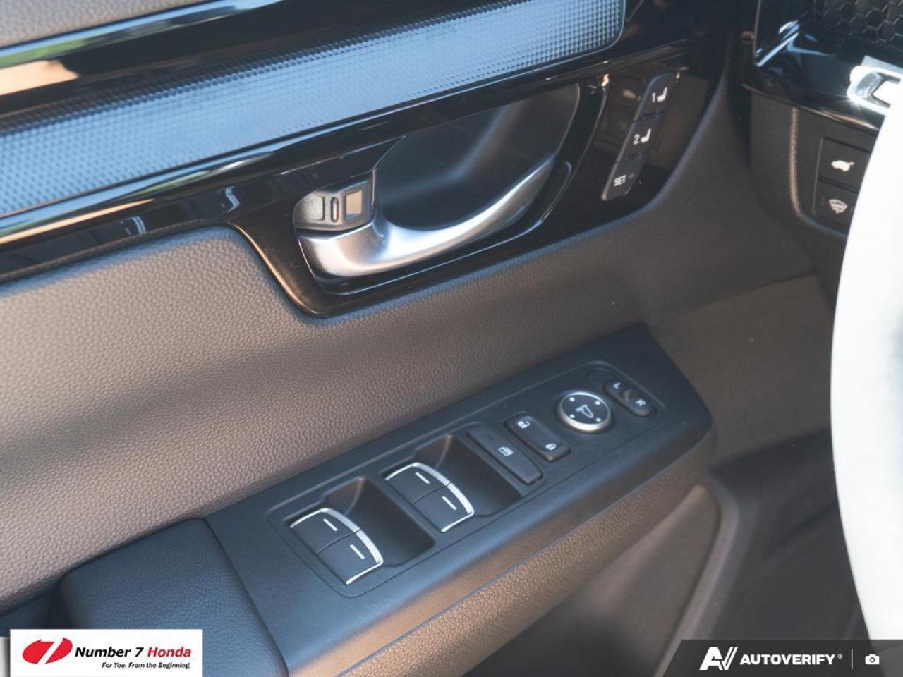 2024 Honda CR-V Hybrid Touring *EXTENDED FACTORY WARRANTY Photo