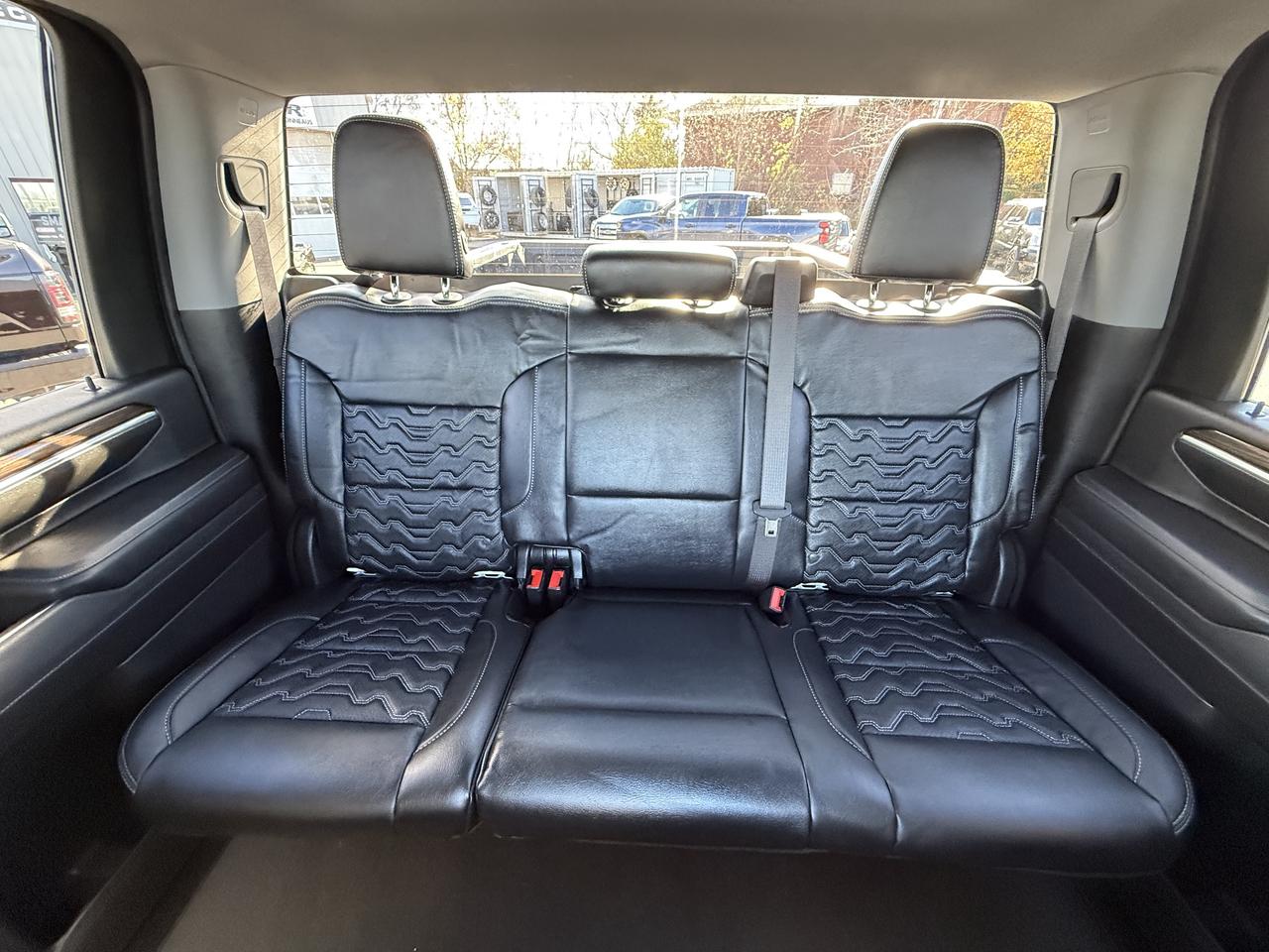 2024 Chevrolet SILVERADO 2500HD LT BDS LIFT/WHEEL/TIRE/LEATHER PKG!! Photo