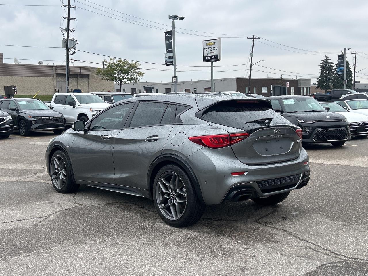 2017 Infiniti QX30 FWD 4dr Sport Photo