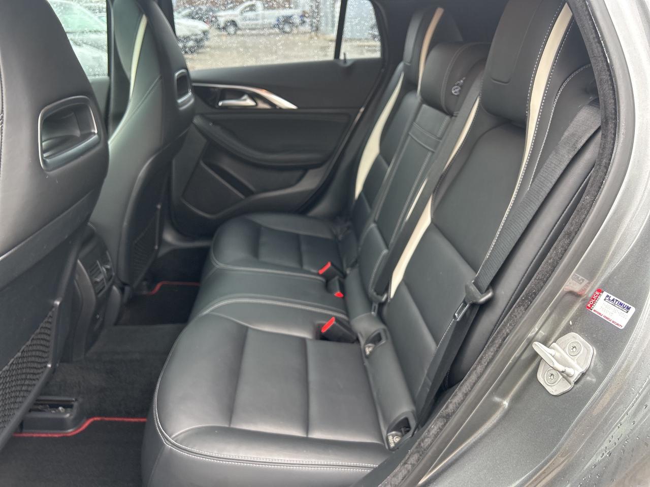 2017 Infiniti QX30 FWD 4dr Sport Photo