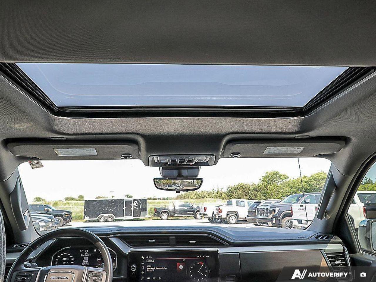 2023 GMC Sierra 1500 DenaliDENALI RESERVE, DURAMAX, 4X4, LOADED, 1-OWNE Photo