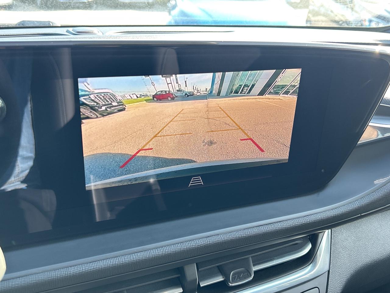 2024 Buick Envista FWD 4dr Preferred Photo