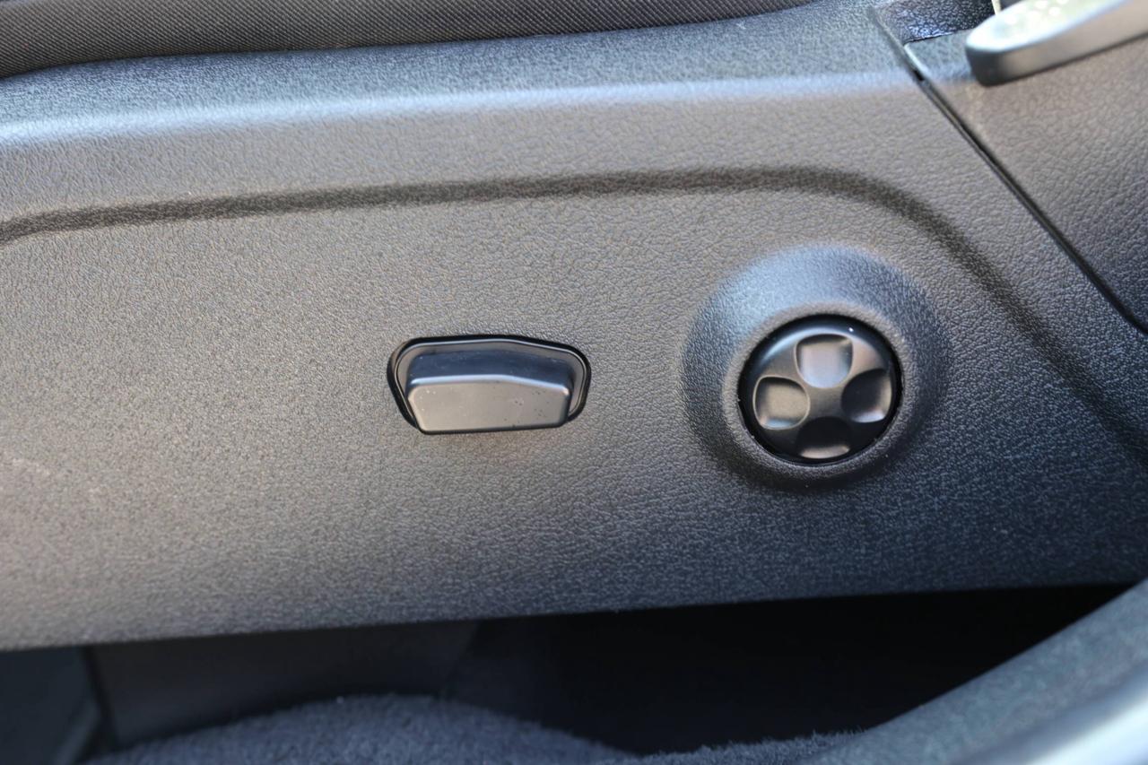 2016 Dodge Journey CROSSROAD-AWD-7PASS/DVD/NAV/LEATHER/KEYLESS/P SEAT Photo