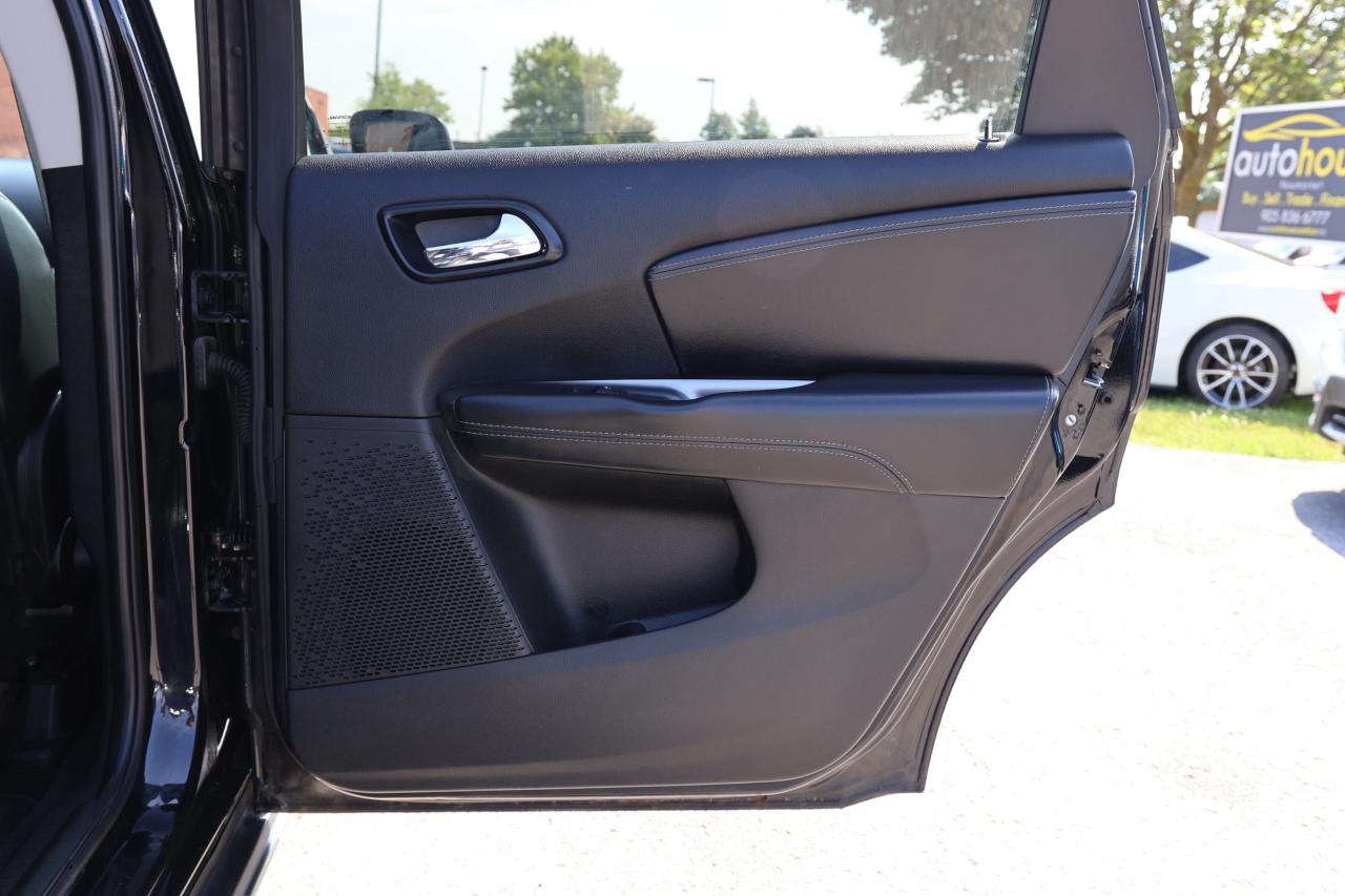 2016 Dodge Journey CROSSROAD-AWD-7PASS/DVD/NAV/LEATHER/KEYLESS/P SEAT Photo