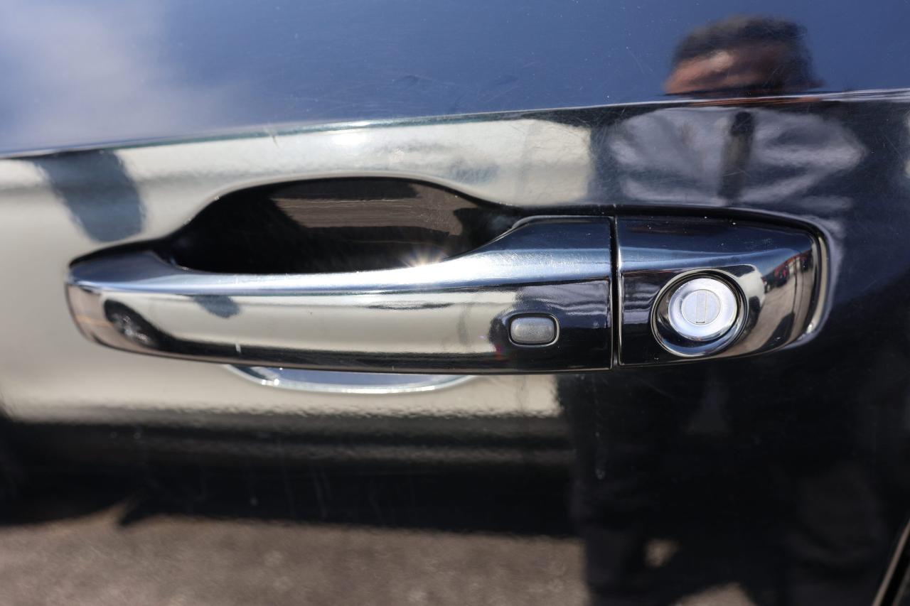 2016 Dodge Journey CROSSROAD-AWD-7PASS/DVD/NAV/LEATHER/KEYLESS/P SEAT Photo