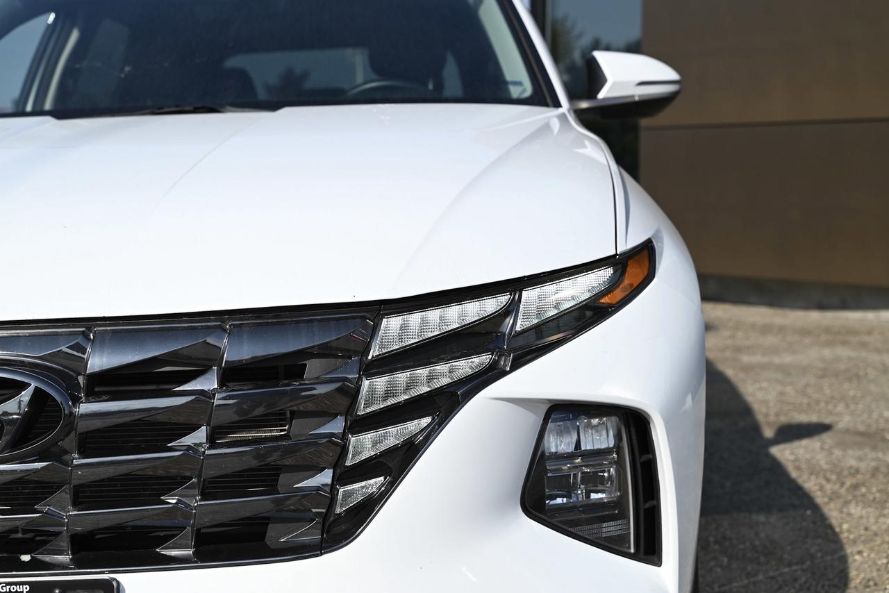 2024 Hyundai Tucson Trend AWD, ONLY 9,000 KILO WOW! Photo