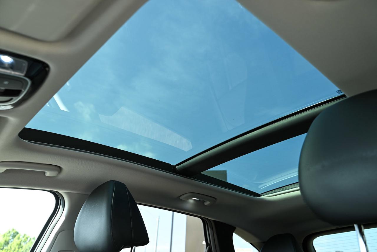 2024 Hyundai Tucson Trend AWD, ONLY 9,000 KILO WOW! Photo