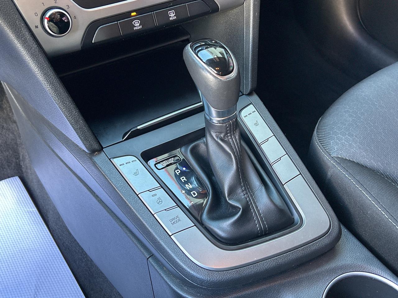 2017 Hyundai Elantra GL   BACK-UP CAM   ALLOYS   HTD SEATS   B/T   A/C Photo