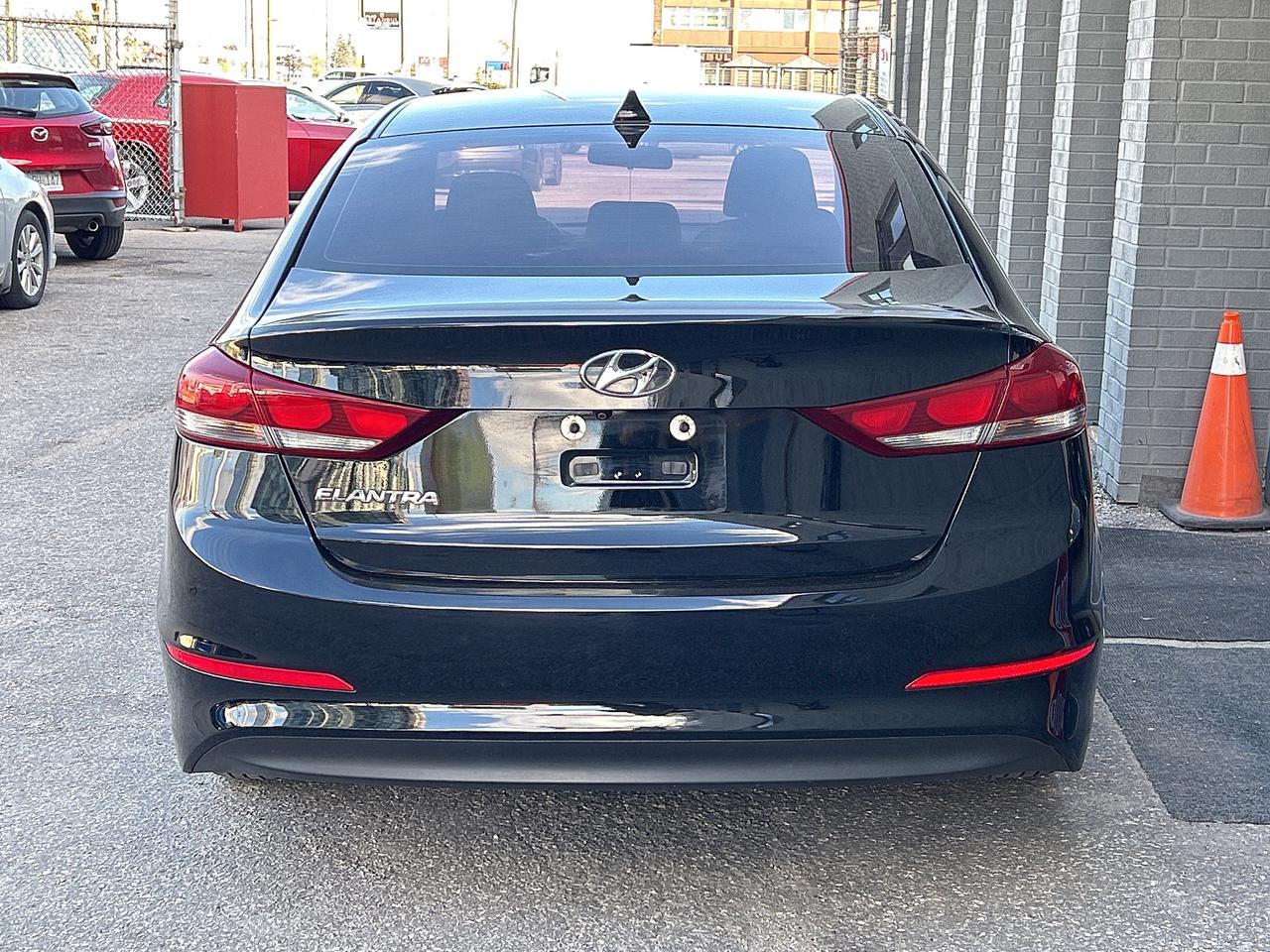 2017 Hyundai Elantra SE   BACK-UP CAM   ALLOYS   HTD SEATS   B/T   A/C Photo