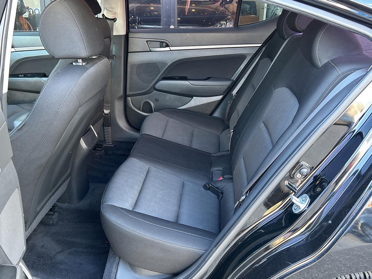 2017 Hyundai Elantra SE   BACK-UP CAM   ALLOYS   HTD SEATS   B/T   A/C Photo