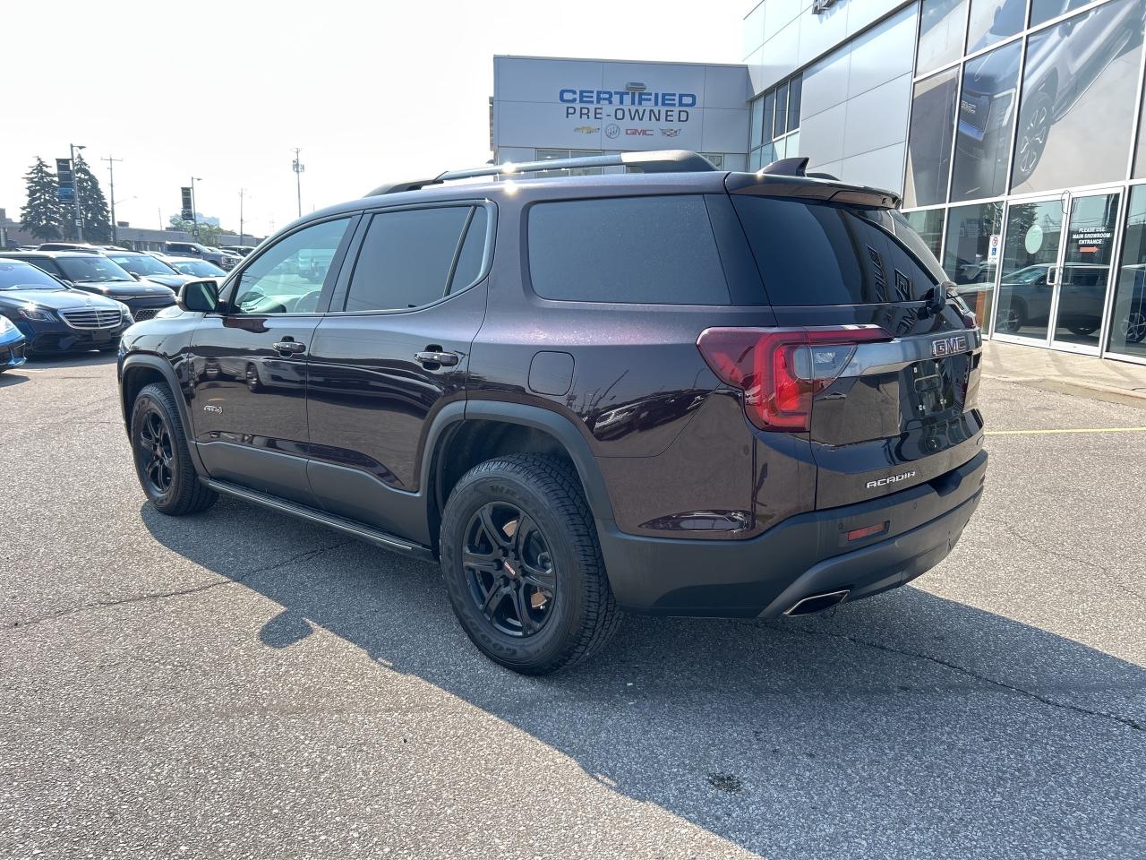 2021 GMC Acadia AWD 4dr AT4 Photo
