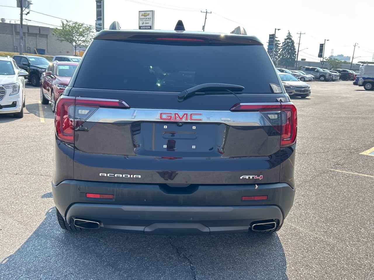 2021 GMC Acadia AWD 4dr AT4 Photo4