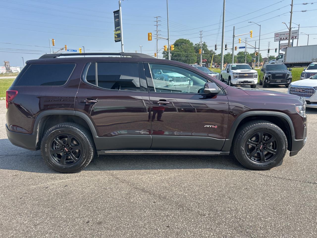 2021 GMC Acadia AWD 4dr AT4 Photo