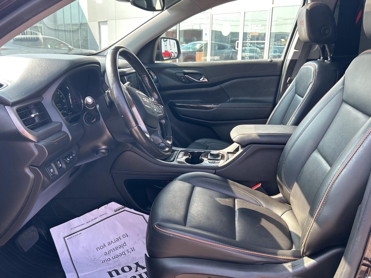 2021 GMC Acadia AWD 4dr AT4 Photo