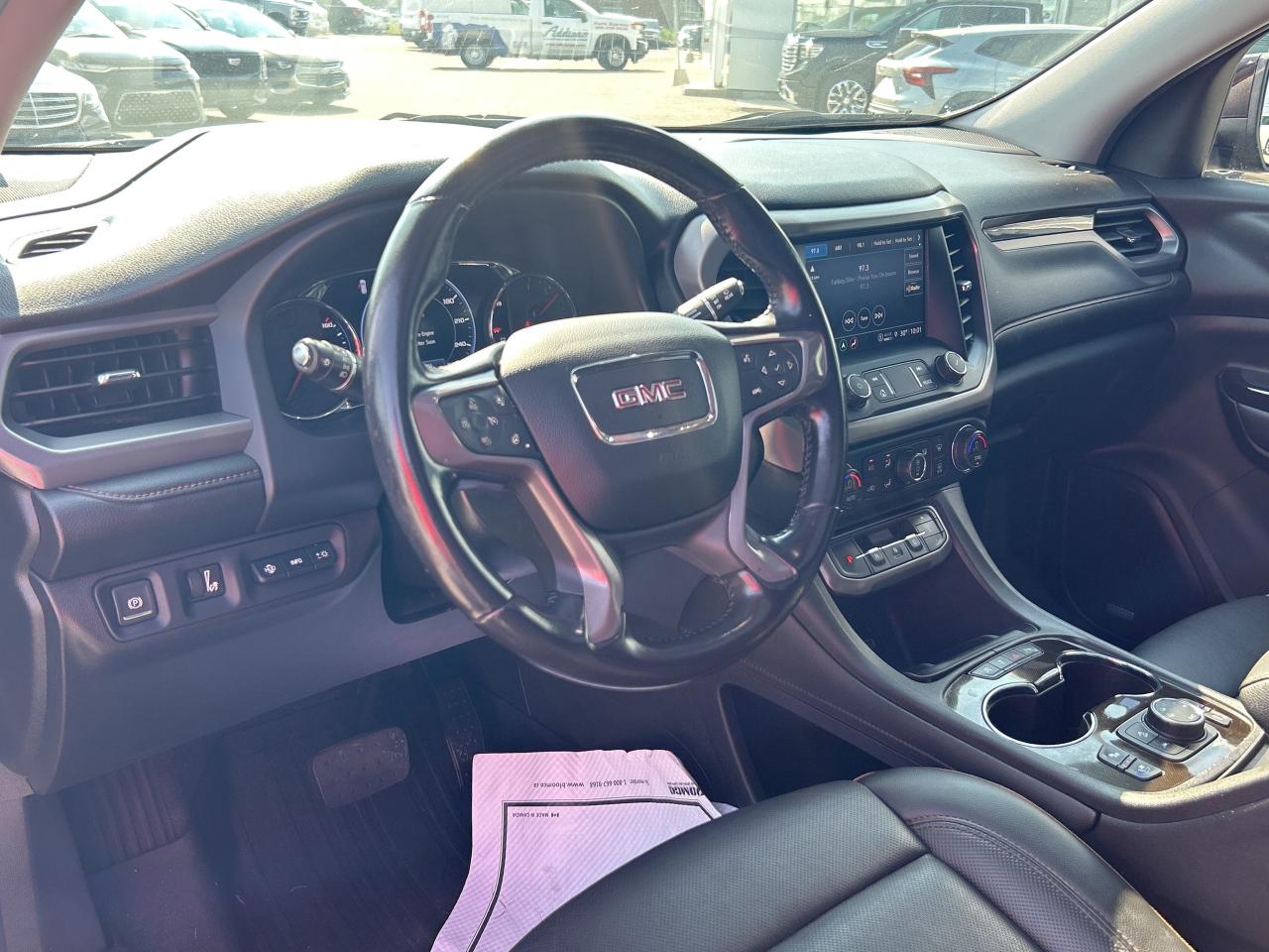 2021 GMC Acadia AWD 4dr AT4 Photo