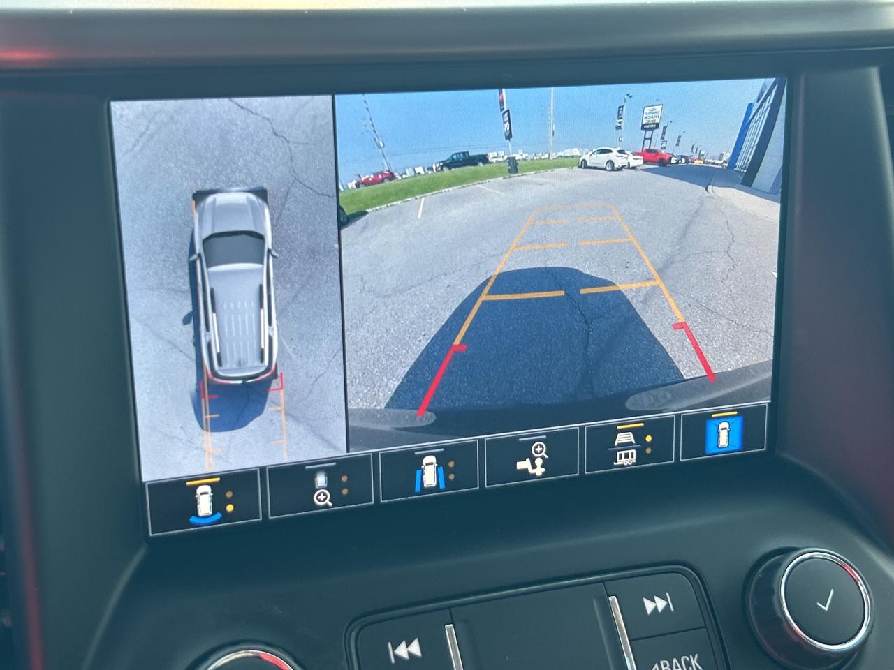 2021 GMC Acadia AWD 4dr AT4 Photo