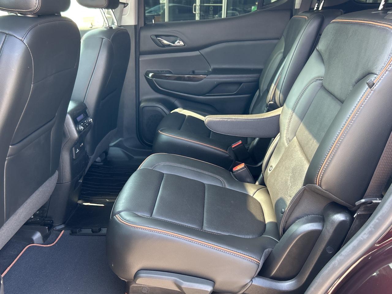 2021 GMC Acadia AWD 4dr AT4 Photo