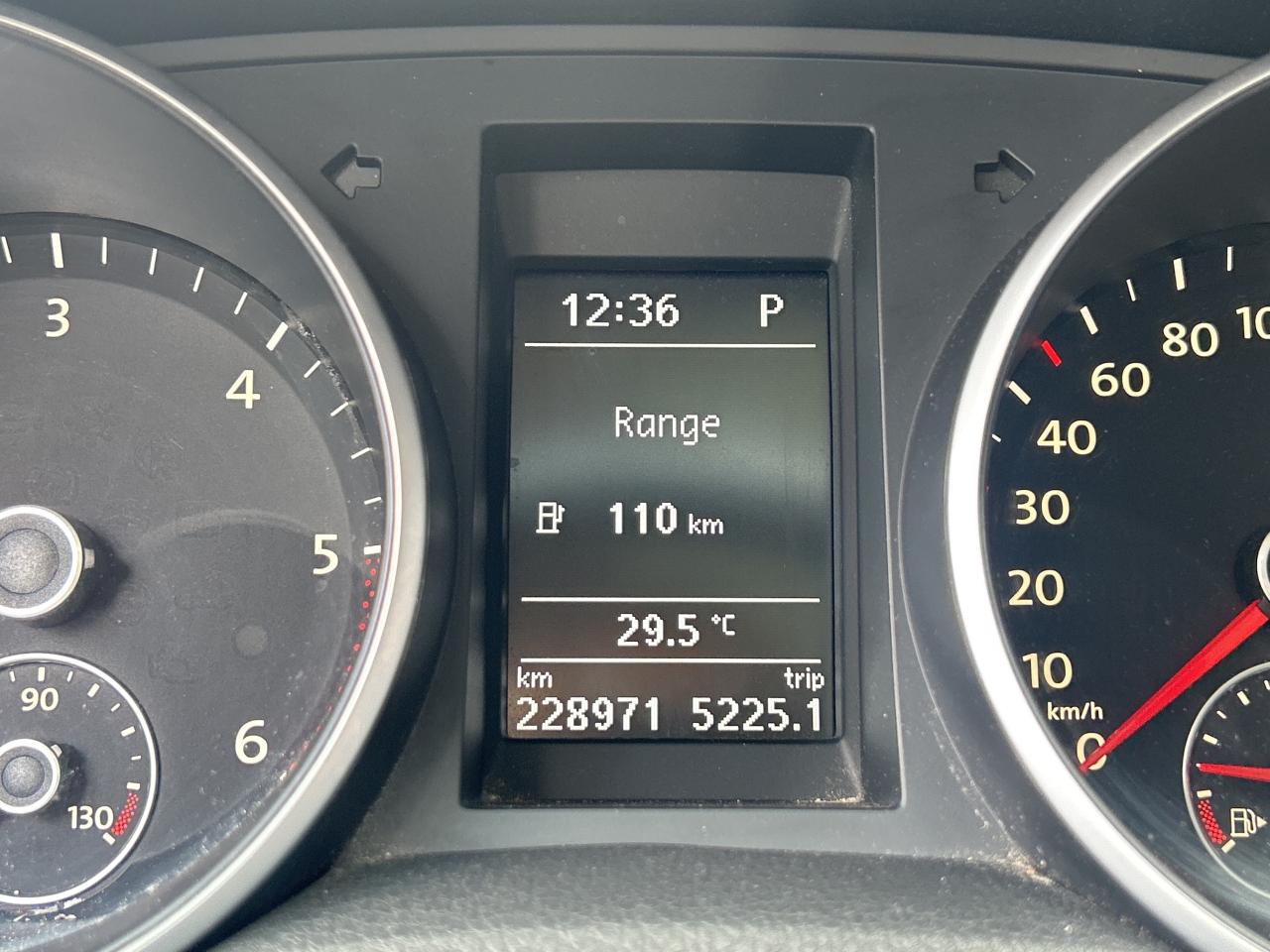 2011 Volkswagen Golf Wagon 4dr TDI DSG Highline   TDI SAVE ON FUEL Photo