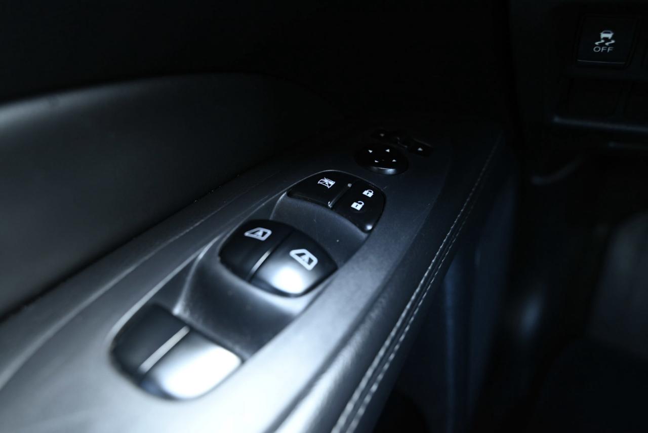 2014 Nissan Pathfinder PLATINUM PKG /AS-IS SPECIAL YOU SAFETY YOU SAVE! Photo