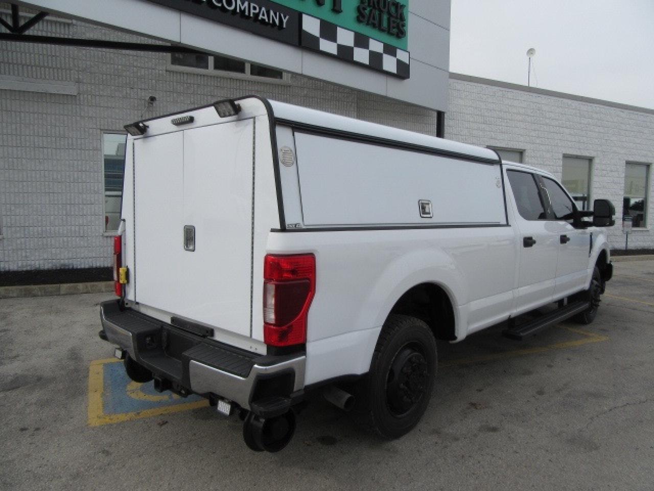 2020 Ford F-350 CREW CAB 4X4 HI-RAIL PACKAGE 8FT BOX Photo2