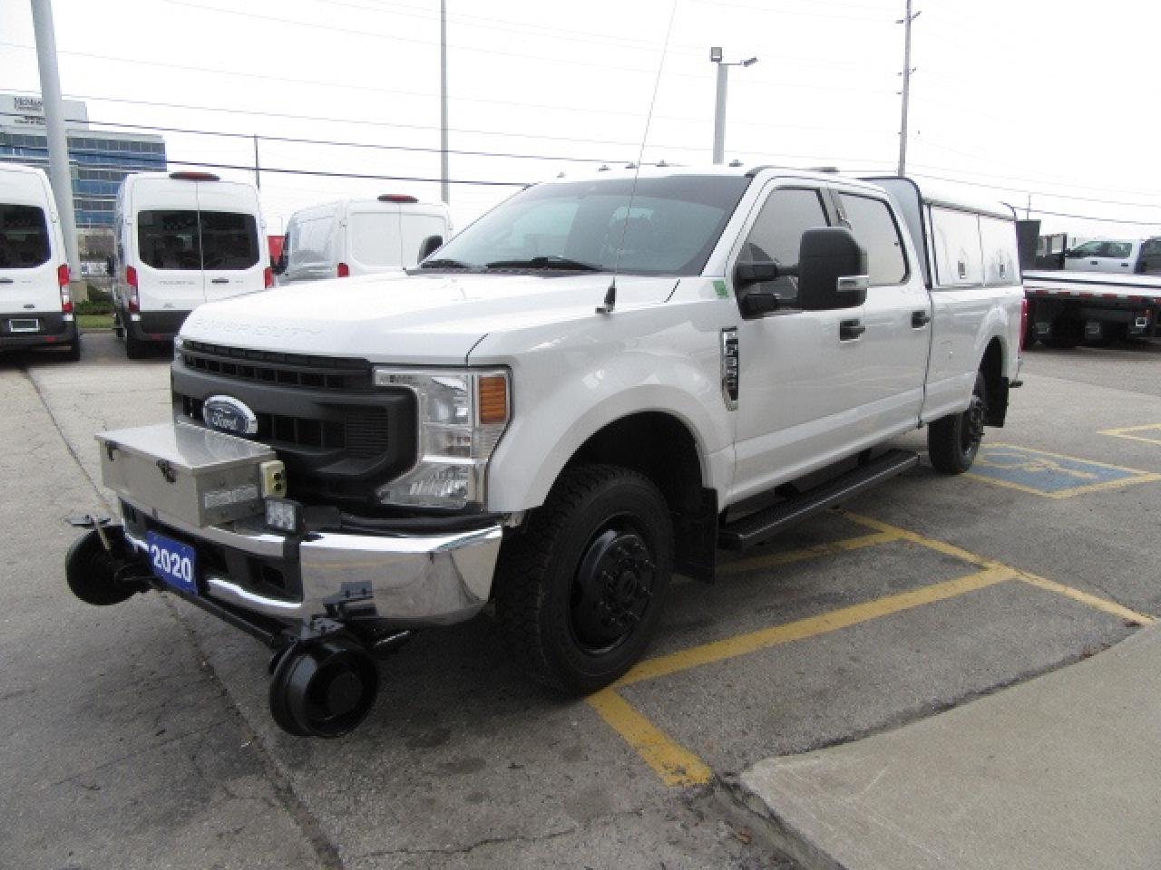 2020 Ford F-350 CREW CAB 4X4 HI-RAIL PACKAGE 8FT BOX Photo